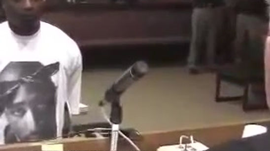 Facing life Pimpin P wears 2pac t shirt to trial !!!.mp4